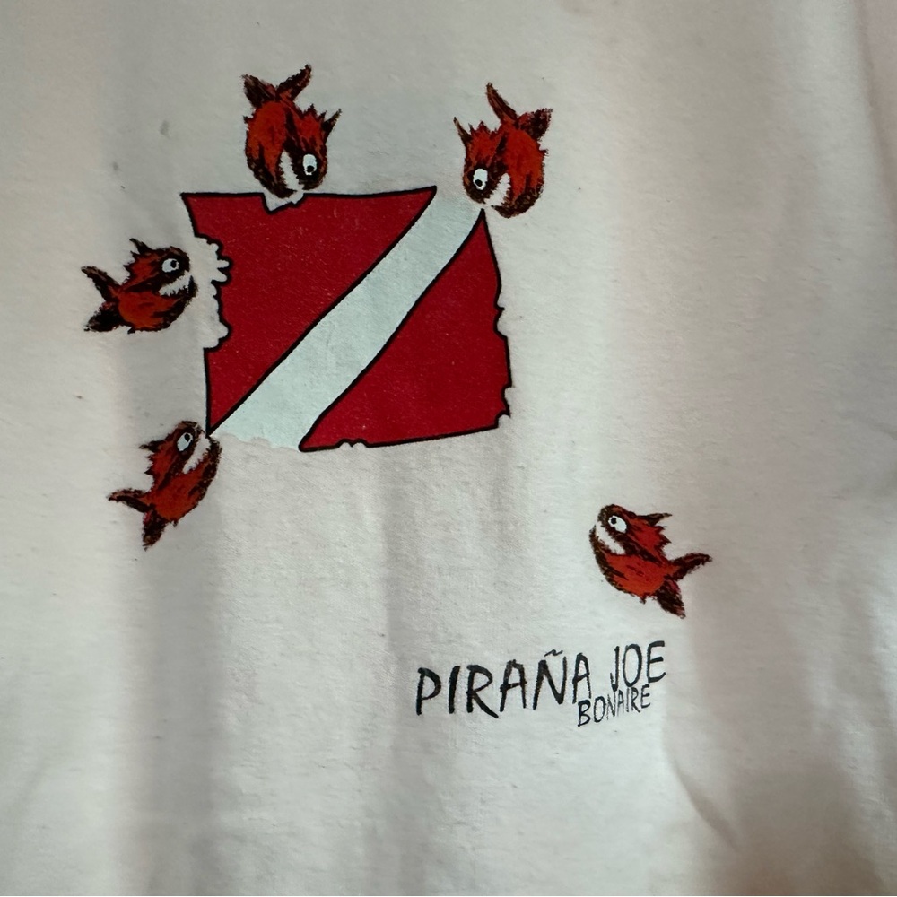 Pirana Joe tshirt.  Men’s Large. Fun fish tag